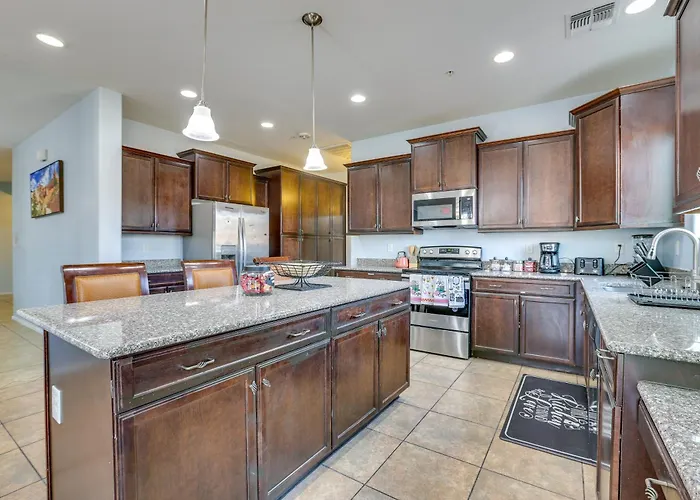 Furnished Patio! Retreat 12 Mi To Dtwn Holiday home